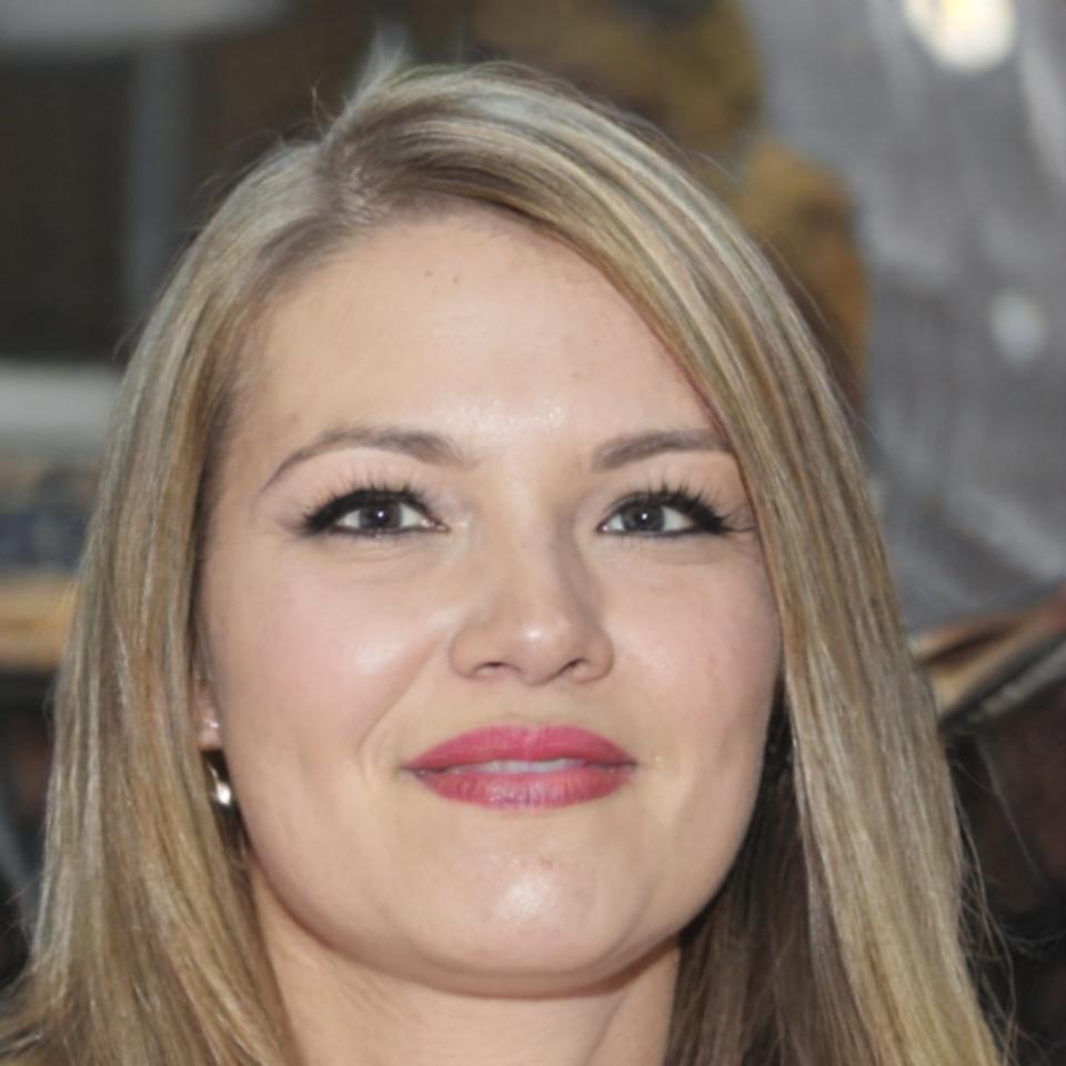 Portrait professionnel d'Élodie Maréchal